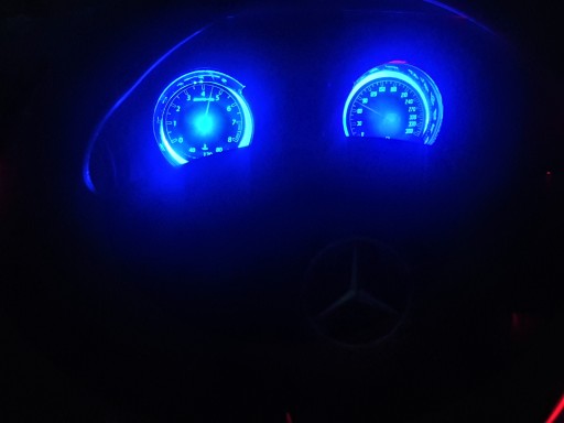 Автомобиль с аккумулятором Mercedes GT 12В 7Ач, 4 ДВИГАТЕЛЯ.