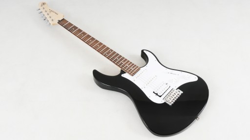 Электрогитара Yamaha Pacifica 012 II BL + тюнер