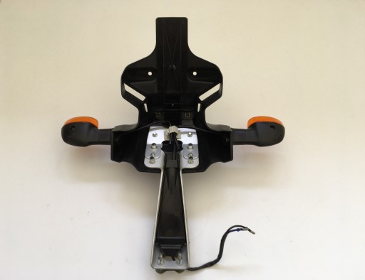 YAMAHA YZF-R6 R6 RJ15 08-14 Крепление номерного знака.