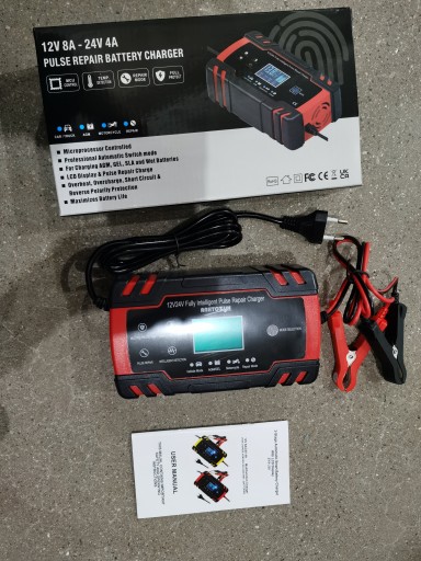 Автомобильный выпрямитель Anhtczyx 12/24 В 8 А