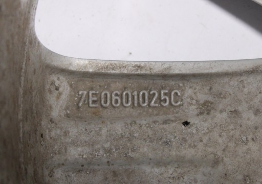 ЛЕГКОСПЛАВНЫЙ КОЛЕСО VW T5 LIFT 235/55 R17 7E0601025C