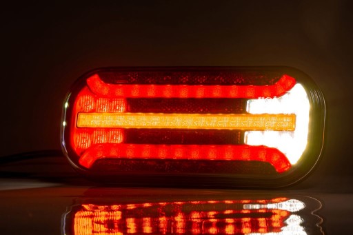 LAMPA TYLNA Zespolona LED Lampy KOMPLET 6 funkcji Dynamiczny kierunek L+P