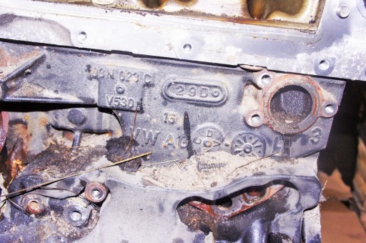 KT237 Audi A4 B9 2.0TDi двигатель DEUA 150км НДС 23%
