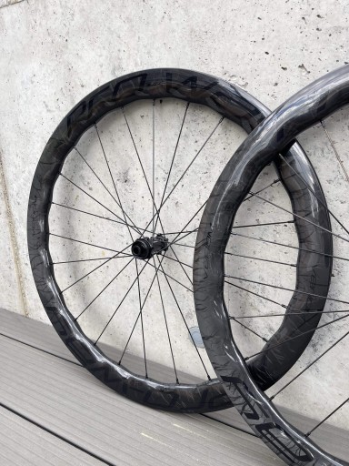 Карбоновые колеса для шоссе и гравия PRO-WAY VENOM 45/50 мм MARBLE Ratchet 36T 1395 г