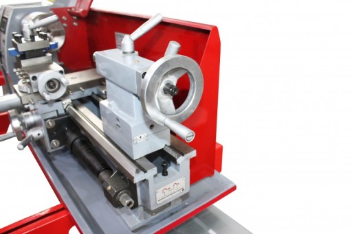 Токарный станок по металлу Holzmann ED400FD