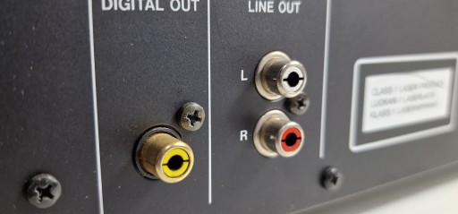 Компактный проигрыватель компакт-дисков Tascam