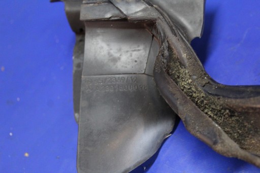 USZCZELKA BAGAŻNIKA MERCEDES SL R230 A2307500098