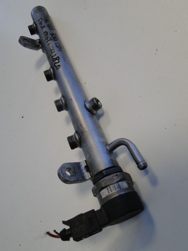 MERCEDES R W251 251 LISTWA WTRYSKOWA DIESEL 642