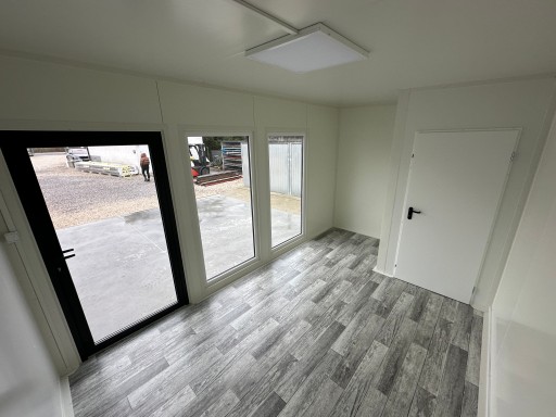 PAWILON BIUROWY HANDLOWY SKLEP GARAŻ KOMIS SALON FRYZJERSKI 6m x 3m
