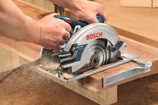 Дисковая пила Bosch 1400 Вт 30 мм.