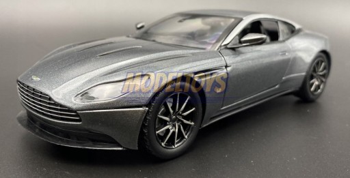 Aston Martin DB11 1:24 модель Motormax 79345