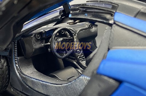 McLaren P1 АТЛАСНАЯ КРАСКА 1:24 Motormax 79508