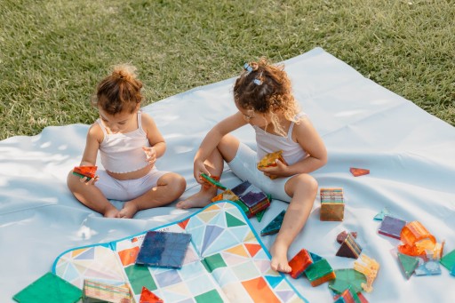 SKRZYNIA NA KLOCKI MATA INTERAKTYWNA 2 W 1 MAGNA-TILES