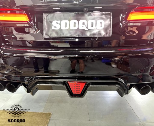 Карбоновый диффузор Задний спойлер BMW F90 CS Style LED
