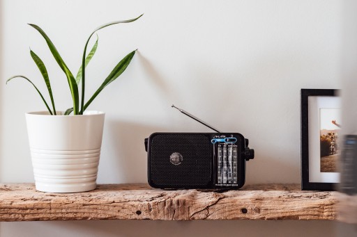 ПОРТАТИВНАЯ КУХОННАЯ РАДИО ДЛЯ СТРОИТЕЛЬСТВА AM FM SW НА БАТАРЕЯХ АНТЕННА R20 MINI JACK