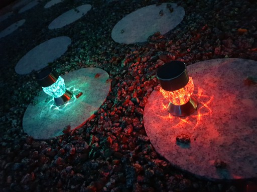Lampka ogrodowa SOLARNA KRYSZTAŁ LED ZIMNA + RGB