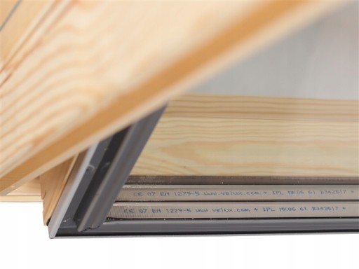 VELUX GLL 78x118 1061 Двухкамерный, 3-стеклянный