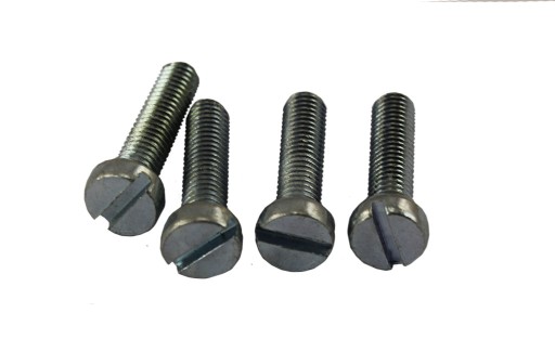 ŚRUBA VOLVO 5x20mm 4 SZTUKI