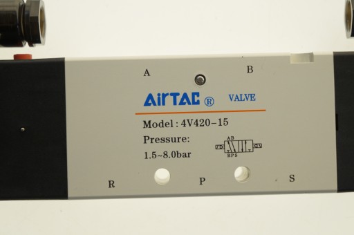 ELEKTROZAWÓR AIRTAC 4V420-15 BG 5/2 BISTABILNY - 1/2 - 24 VDC