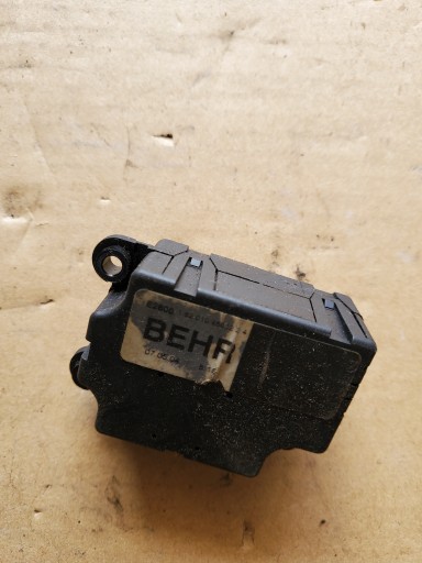 SILNIK ZAWORU NAGRZEWNICY PEUGEOT 206 1.4 307 SW