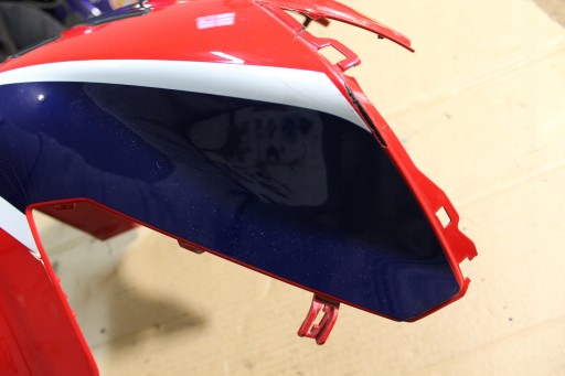 CBR 1000RR SC77 КРЫШКА КРЫШКА ОБЛИКАТЕЛЬ БАКА