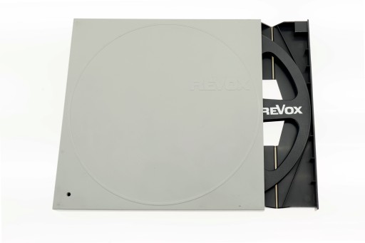 REVOX oryginalna szpula futerałem.