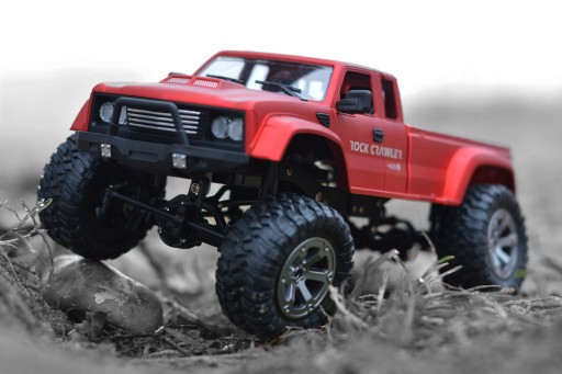 УПРАВЛЯЕМЫЙ АВТОПИКАП авто RC 4x4 ROCK CRAWLER