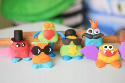 CREATIVE KIDS ПЛАСТИК, 4 цвета, тесто для лепки своими руками + крышка с формой