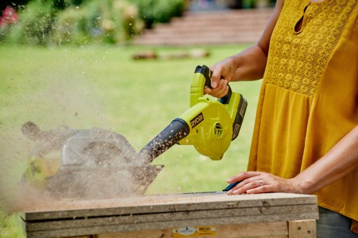 RYOBI WORKSHOP Воздуходувка Compact R18TB-0 +2 Ач