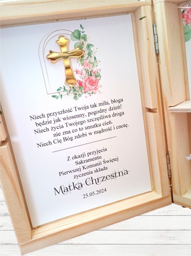 Pamiątka Komunii Świętej KOMPLET z różańcem i modlitwą dla dziewczynki