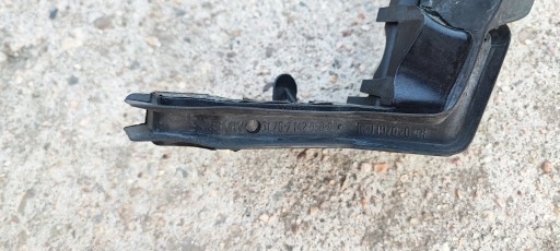 Уплотнитель капота правый верхний 7142050 BMW 3 E90 E91 E92 E93