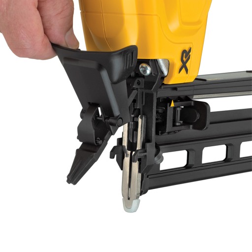 Гвоздезабиватель/гвоздезабиватель DeWalt DCN662NT-XJ, 18 В