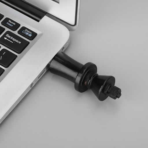 Czarna drewniana pamięć szachowa USB 2.0 Flash