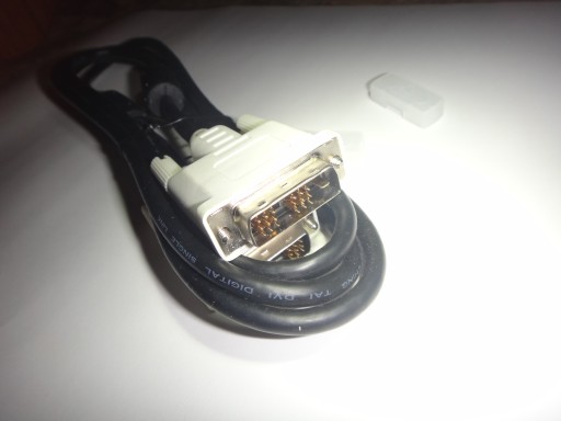 Кабель DVI Сигнальный кабель DVI 1,8 метра - новый