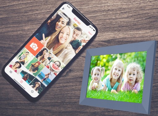ФОТОРАМКА ЦИФРОВАЯ СЕНСОРНАЯ ФОТОРАМКА в качестве рождественского подарка бабушке