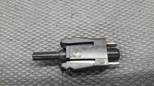 001545 Przełącznik świateł hamowania ford fiesta m