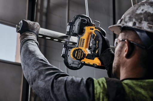 DEWALT DCS377NT PILARKA +3 LATA TOTAL SERVICE