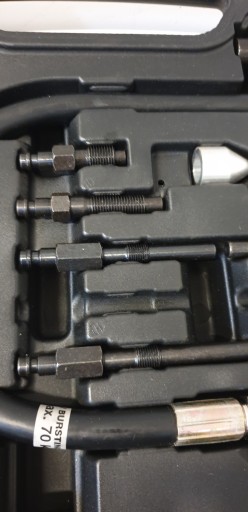 ТЕСТЕР ДАВЛЕНИЯ СЖАТИЯ KRAFTMANN 62660 0-70 БАР
