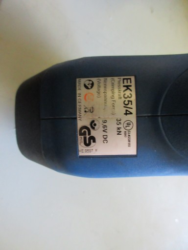 АККУМУЛЯТОРНЫЙ ПРЕССОВАТЕЛЬ KLAUKE EK354ML