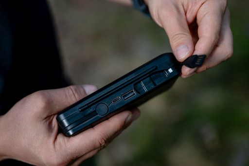 Двухканальное зарядное устройство Newell LCD для устройства чтения SD-карт Power Bank EN-EL15