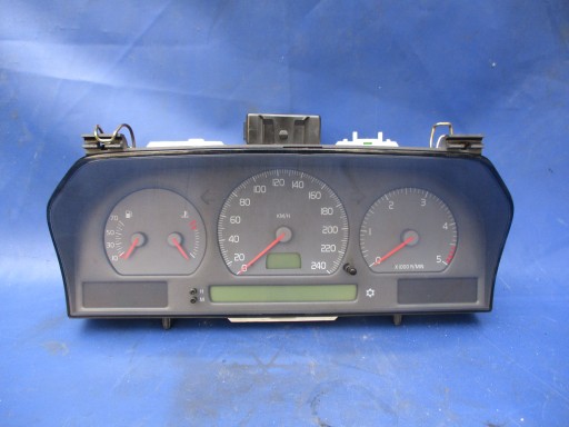 VOLVO S70 V70 2.5 TDI СЧЕТЧИК ЧАСОВ 9168138