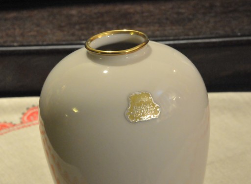 Lindner echt gold pękaty ze złotym pierścieniem 18 cm ecru