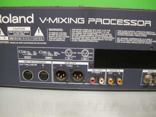 Миксер ROLAND VM-7200