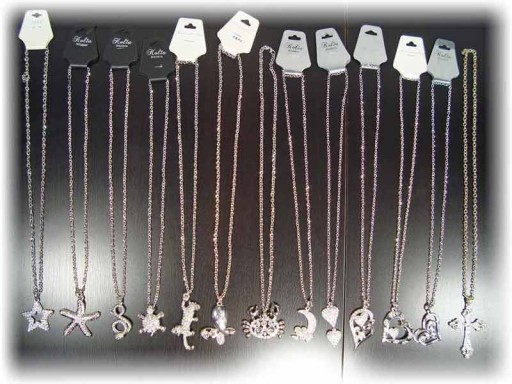 Цепочка, кулон, ожерелье, буквы, цирконы, сердце
