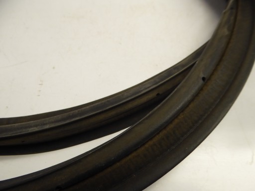 NISSAN ALMERA TINO 5D USZCZELKA KLAPY