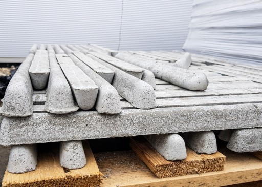 Listwa betonowa, dystans 50mm/500mm półpaleta
