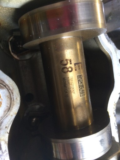 BMW V8 4.4 N63 550i 750i распредвалы впускной выпуск