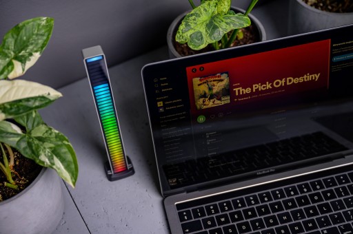 Эквалайзер Светодиодный RGB-микрофон Батарея BT