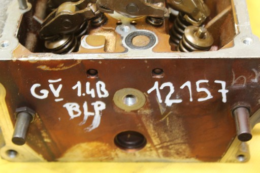 ГОЛОВКА GOLF V TOURAN A3 1.4 B BLP 03C103358S