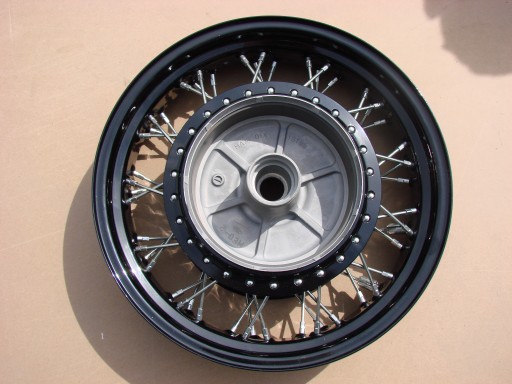 HONDA VT 750 SHADOW BLACK WIDOW SPIRIT FELGA TYŁ